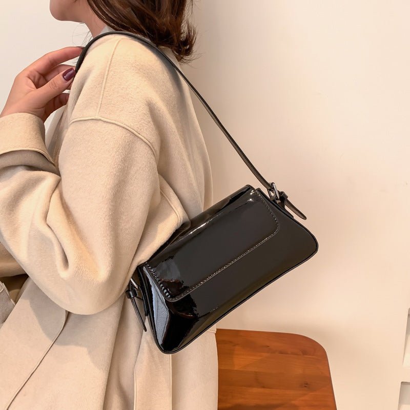 Flip Messenger Bag Ladies Shoulder Underarm Bag - AMOCART2832ad3d8130722a9a8b2c870bad1475