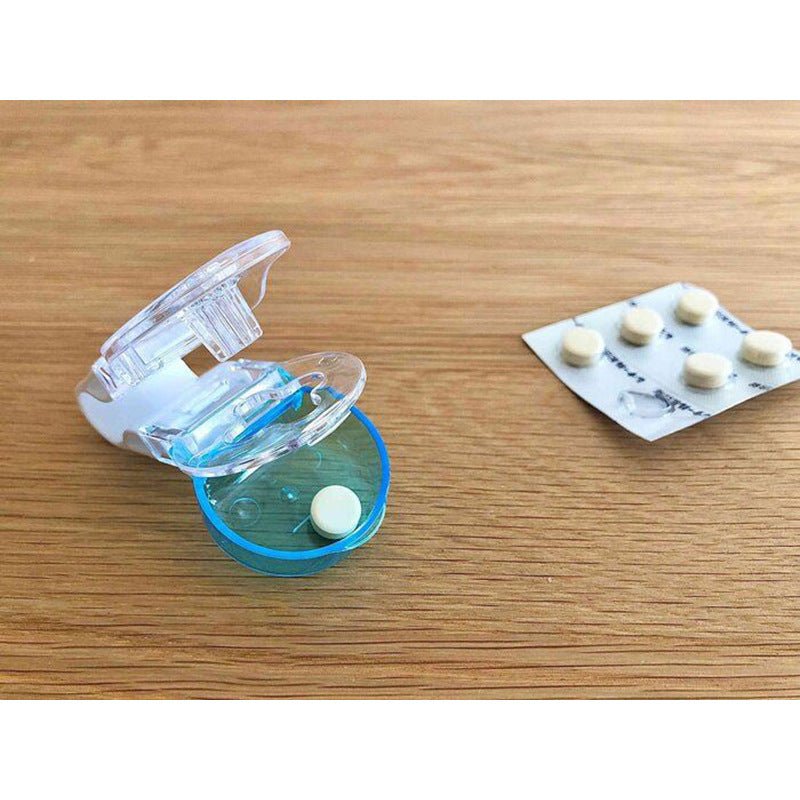 Household Gadget Portable Medicine Taking Device - AMOCART707679455a1b20a3c2283df20f67e092